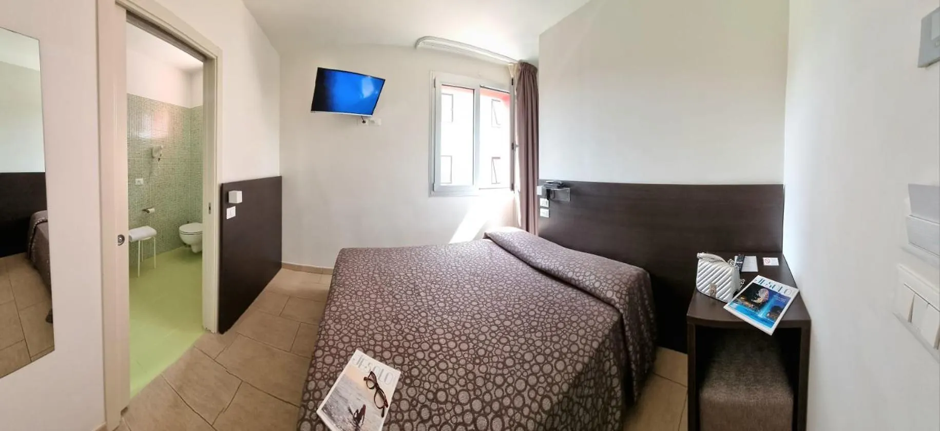 Hotel Morena Lido di Jesolo 3*,  Italy